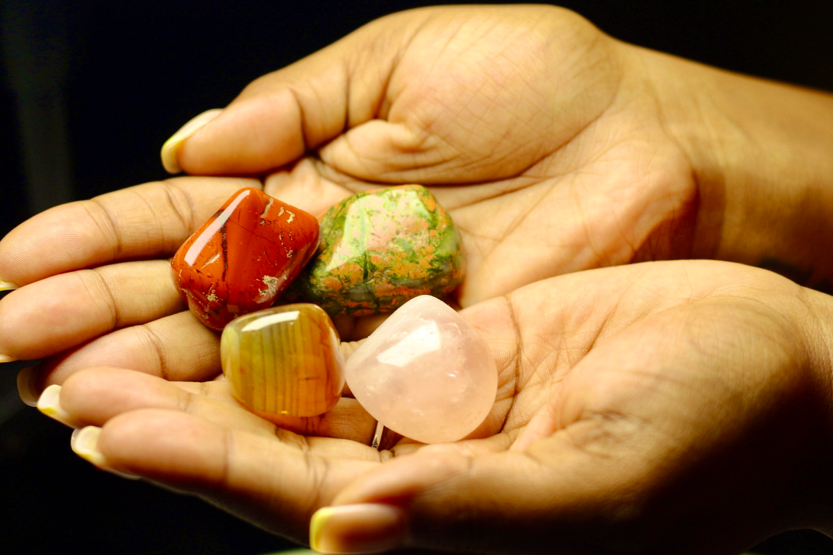Awaken Feminine Crystal 120-130g – Grounding & Emotional Release