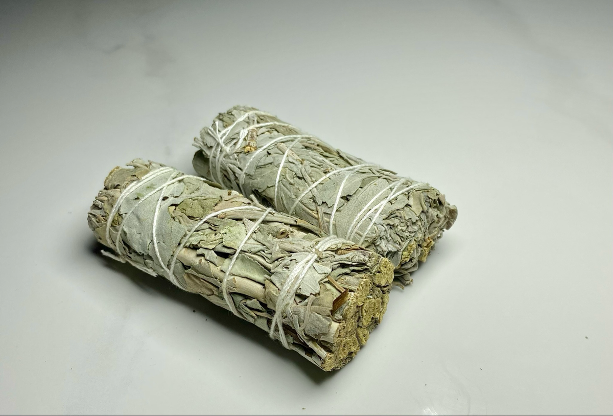 Sage Bundle – Single Smudge Stick for Cleansing & Fresh Space